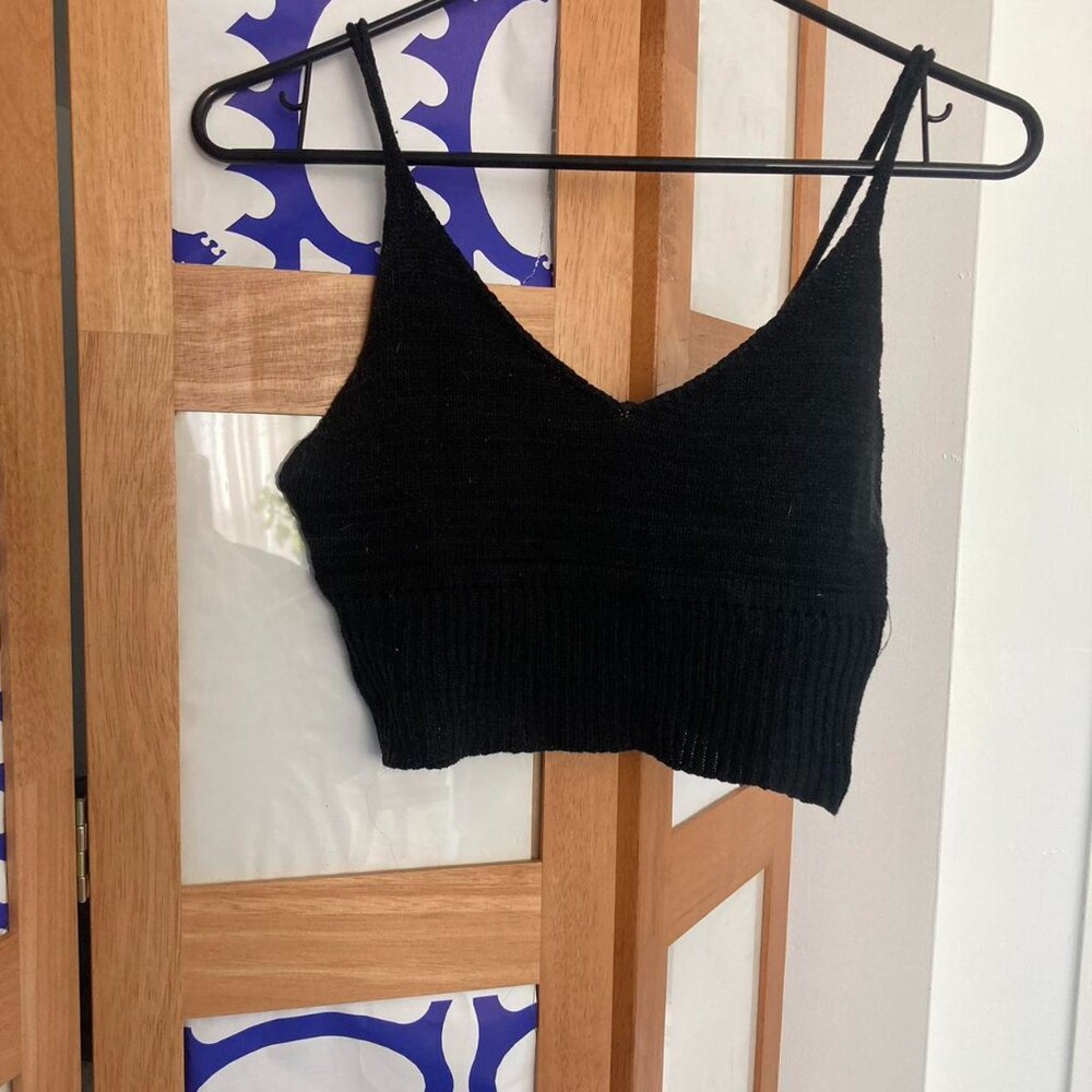 Debut knit crop top